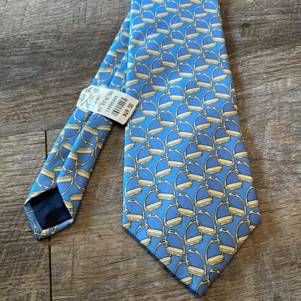 NWT 100% Silk Brooks brothers tie